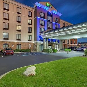 Holiday Inn Express & Suites Lebanon-Nashville Area, An Ihg Hotel